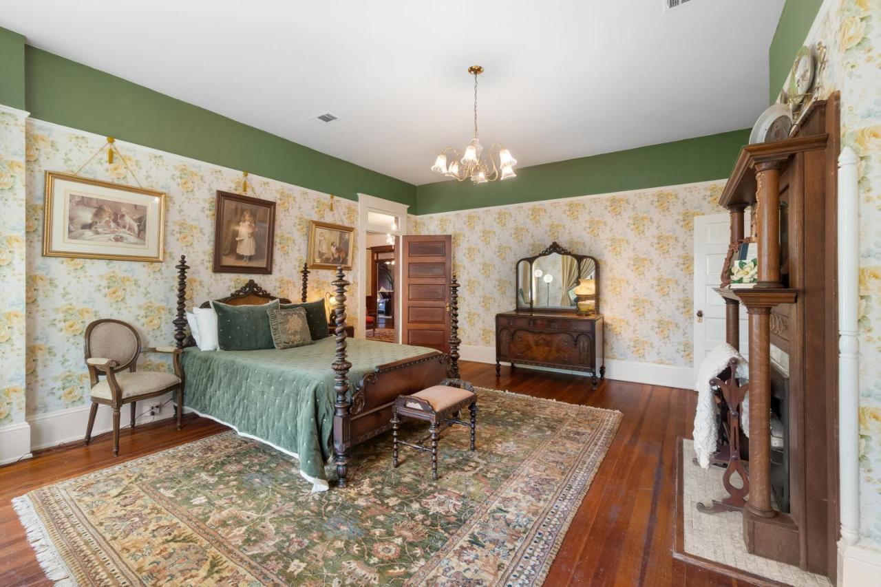 Ross Mansion Bed & Breakfast Hattiesburg Exteriör bild